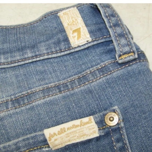 #15 7 For All Mankind Women's US 28 Mid Roll Denim Shorts Light Blue NWT 🔥 - Picture 4 of 7